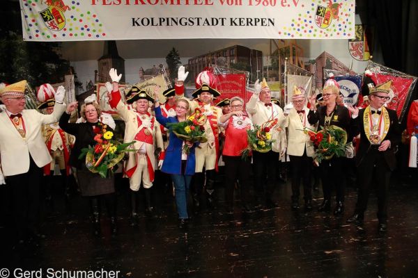 0307-sessionseroeffnung198453886E2-3ABD-0DBC-897C-EAD97DB67E3B.jpg
