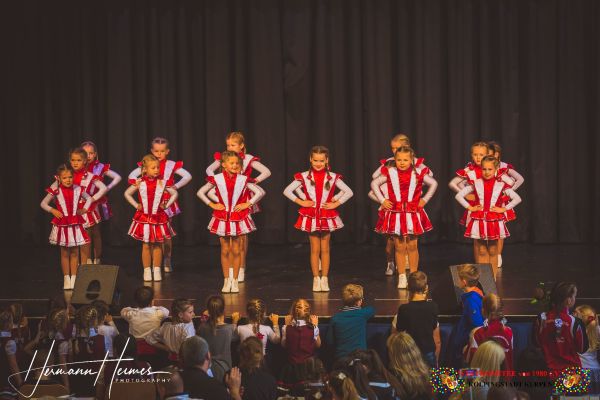 tanzfestival-94386E49A2044-CA9C-F209-E98F-4AA53B7F3820.jpg