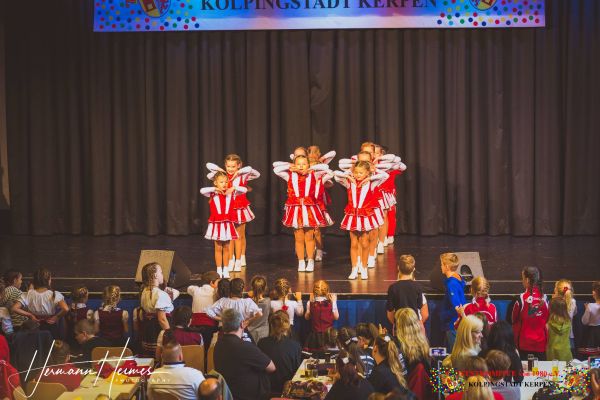 tanzfestival-97389DAA84467-E1FC-0C5E-F05B-C642A59FE7DB.jpg