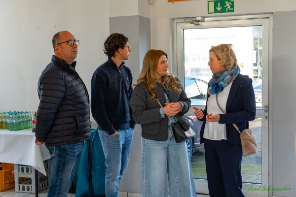 wagenuebergabe-schoenauen-2026-0030732D585-1273-9937-00C5-19DA92AF10C7.jpg