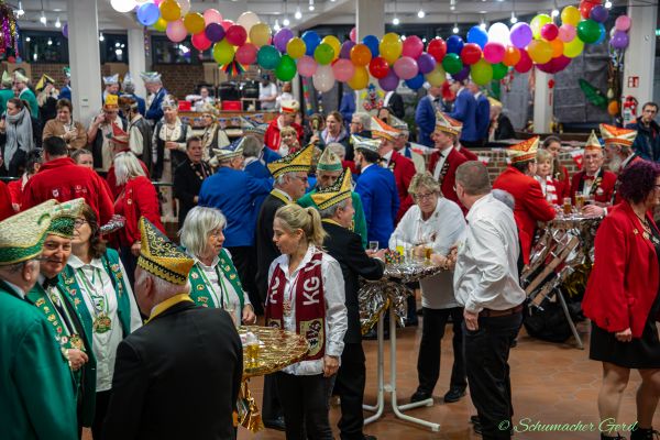 fk-strassenkaneval-eroeffnung-rathaus-2024-02702EDD0F0-C79A-46A5-4803-DED6FBEABC12.jpg