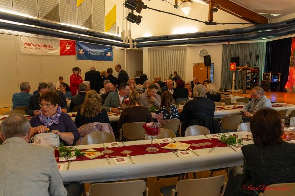 cet-40-jahre-2026-0109C201F9C-95D1-9FF9-10E2-73C4DD3EB55E.jpg