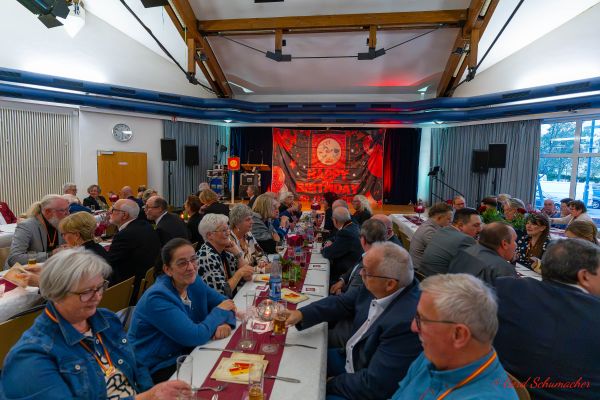 cet-40-jahre-2026-012CC4ACD79-A7FE-3500-2C24-B777380EA7E4.jpg