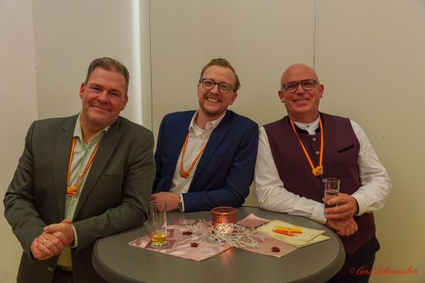 cet-40-jahre-2026-039697FE5F2-78DF-2238-EC90-D9A77DDBE101.jpg