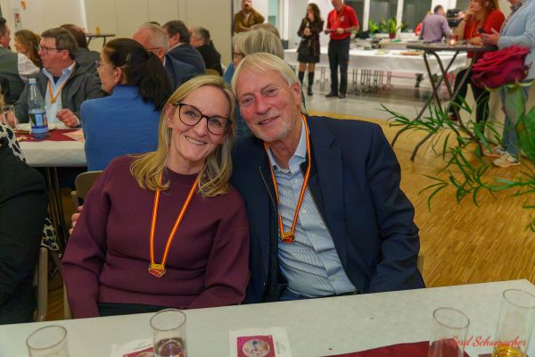 cet-40-jahre-2026-07862970E02-FBEC-523B-90DD-6AB20577FCEB.jpg