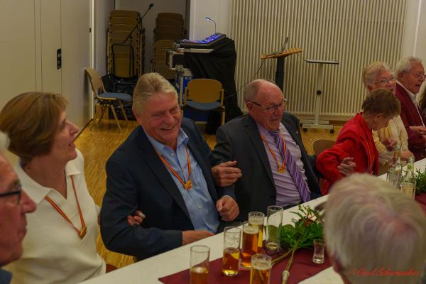 cet-40-jahre-2026-093937471F8-55FC-0DB1-2A04-DAC9289B8AF7.jpg