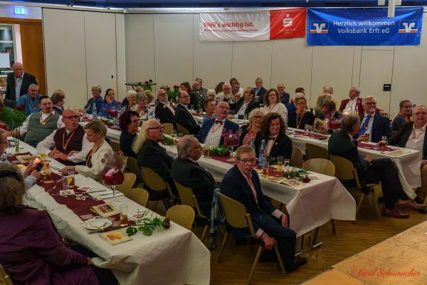 cet-40-jahre-2026-0986BD4E64D-B335-DC40-DC85-DF48AC9B9321.jpg