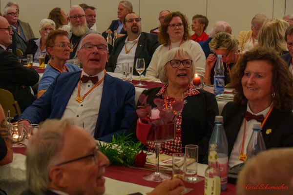 cet-40-jahre-2026-10130C1E505-7E9C-BE2B-1E1E-E92497E7067E.jpg