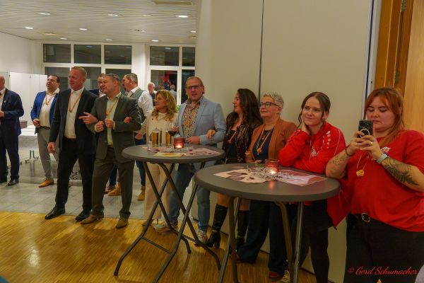 cet-40-jahre-2026-110F3C22908-B3DC-70B2-BB30-C19DE2D369D9.jpg